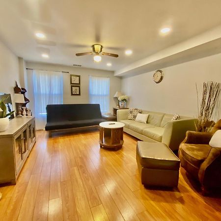 Shanghai 2900 - Vintage Oriental Style 2Br W Parking Near Airport Φιλαδέλφεια Εξωτερικό φωτογραφία