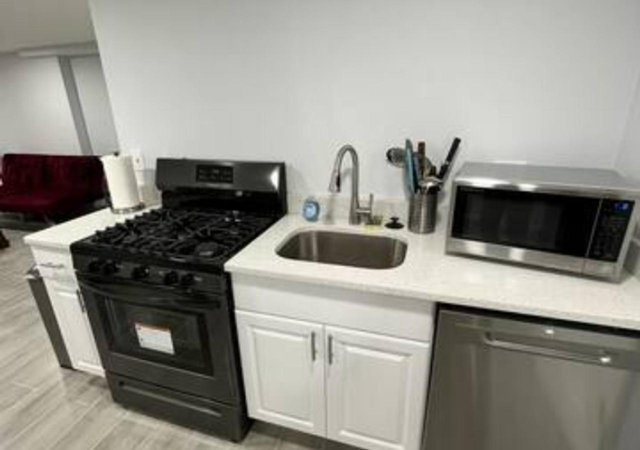 Shanghai 2900 - Vintage Oriental Style 2Br W Parking Near Airport Φιλαδέλφεια Εξωτερικό φωτογραφία
